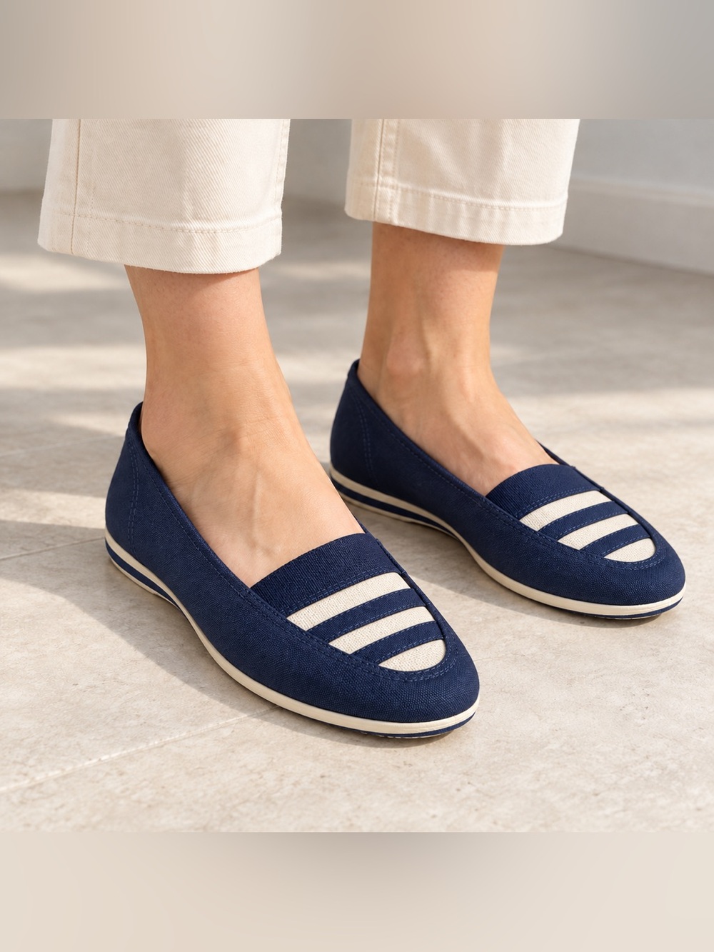 Grasshoppers Navy Canvas Cutout Slip-On Flats Women’s 8.5 Wide
